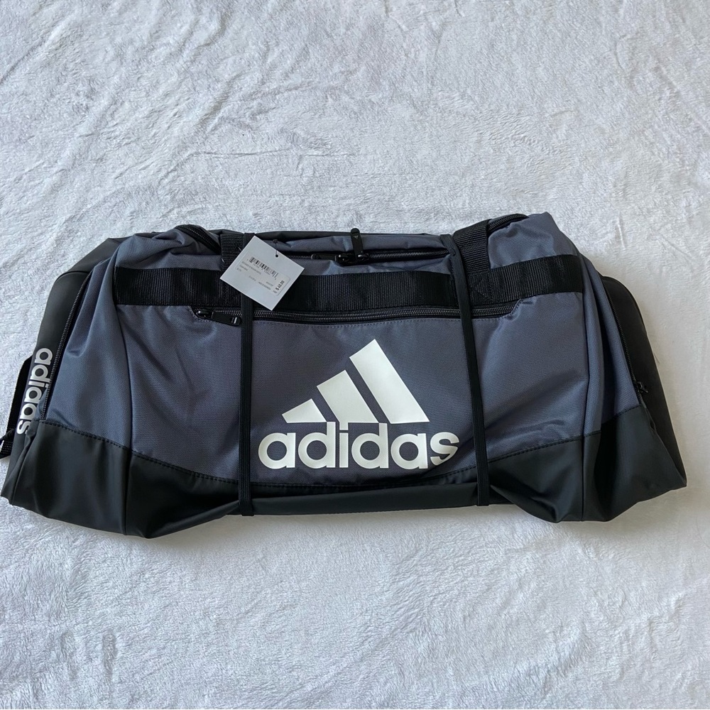 Adidas Defender IV Medium Duffel Bag